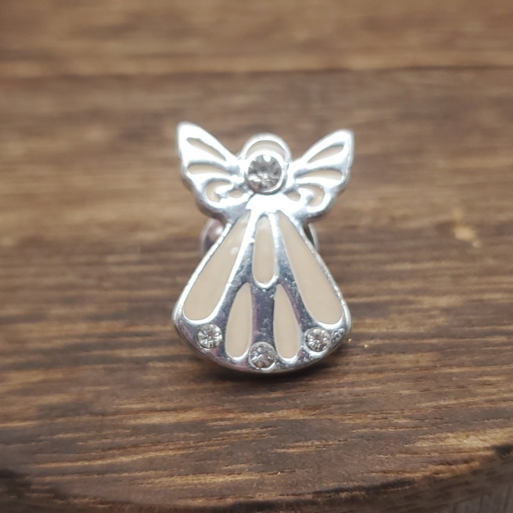 B409 mother of pearl luxe cream angel pin heirloom‎